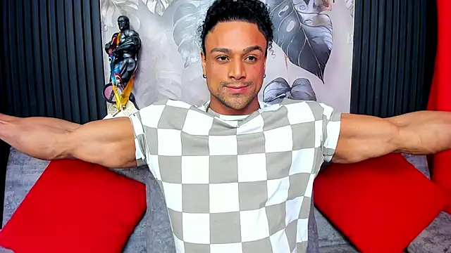 MikeEstevess online show from October 26, 2025, 9:31 am