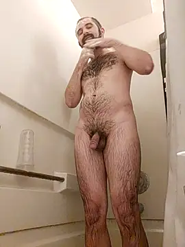 Snapshot of hungandnerdy420 chatting on October 5, 2025, 8:16 am hungandnerdy420 online show from October 5, 2025, 8:16 am