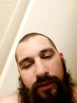 Snapshot of hungandnerdy420 chatting on February 3, 2026, 11:32 pm hungandnerdy420 online show from February 3, 2026, 11:32 pm