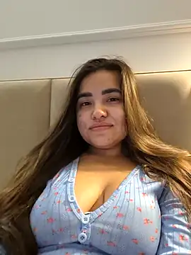 stacy stoone online show from July 15, 2026, 9:33 pm