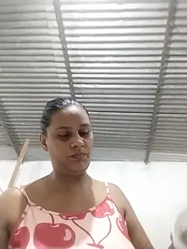 Snapshot of Andreita_95 chatting on July 9, 2026, 12:59 pm Andreita 95 online show from July 9, 2026, 12:59 pm