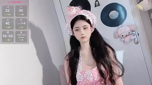 Qedgjwyz1 online show from March 18, 2025, 3:34 am