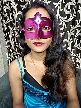 REVA DARLING online show from May 7, 2026, 12:08 pm