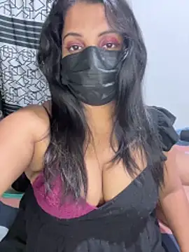 NOORA-GIRL online show from November 30, 2025, 3:35 pm