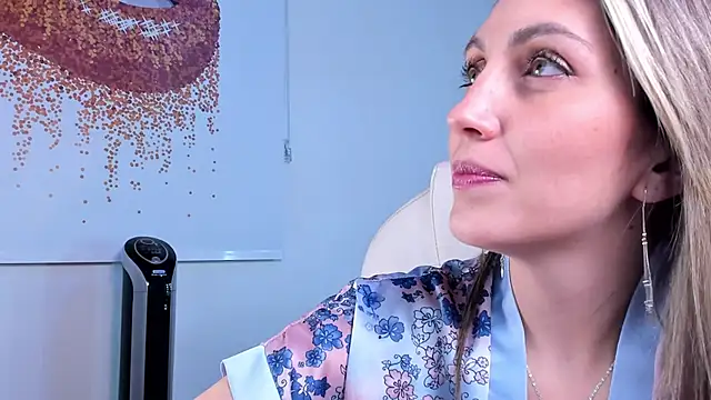 anny sweet72 online show from February 11, 2025, 4:02 pm