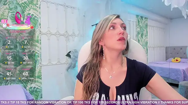 anny sweet72 online show from October 24, 2025, 1:32 pm