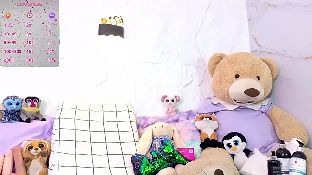 zorravioletta1 online show from December 20, 2025, 11:57 am