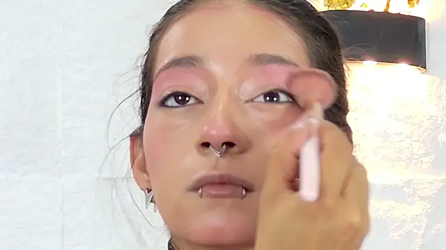 zorravioletta1 online show from October 16, 2025, 12:24 pm