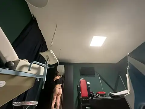 latinasexitrans123 online show from March 14, 2026, 1:28 pm