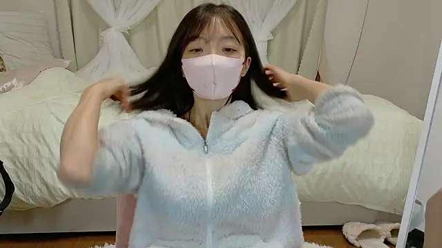 momochan88 online show from March 2, 2025, 11:30 am