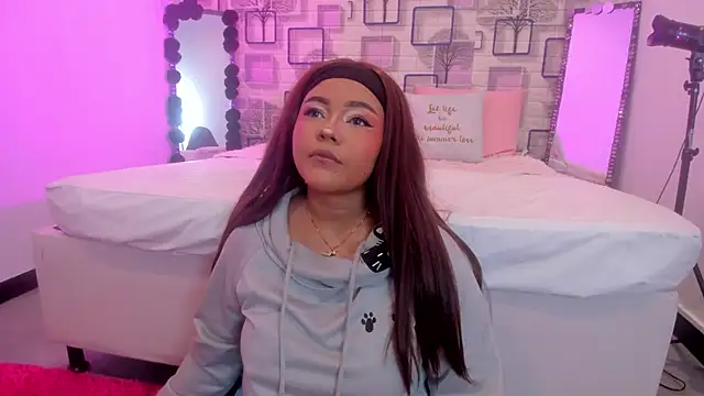 cherry chel online show from January 14, 2026, 10:02 pm