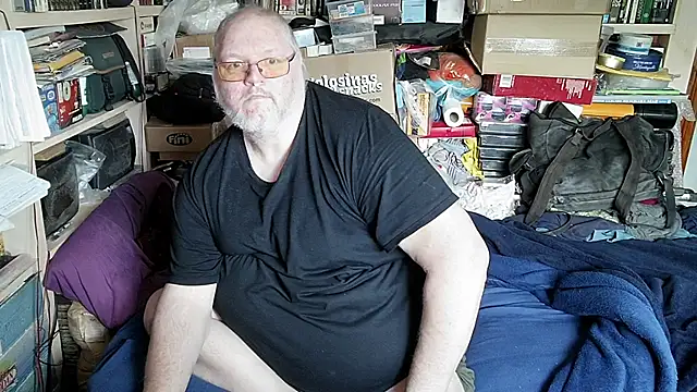 hadeszeuss2 online show from March 18, 2026, 3:03 pm