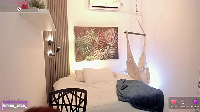 emma alice  online show from January 12, 2026, 10:44 am