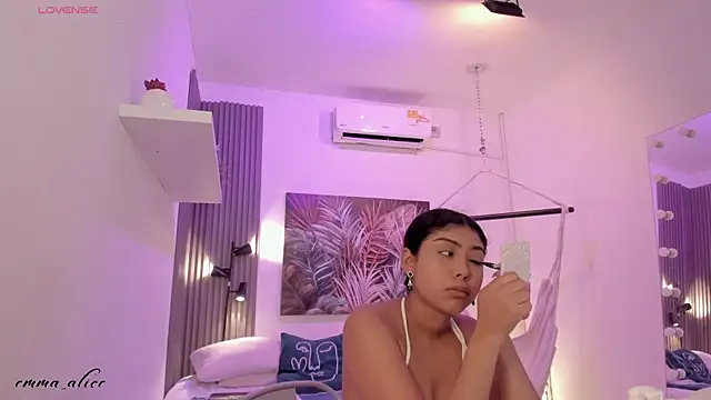 emma alice  online show from October 4, 2025, 12:07 pm