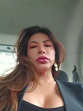 Karen San Miguel online show from July 19, 2026, 7:10 pm