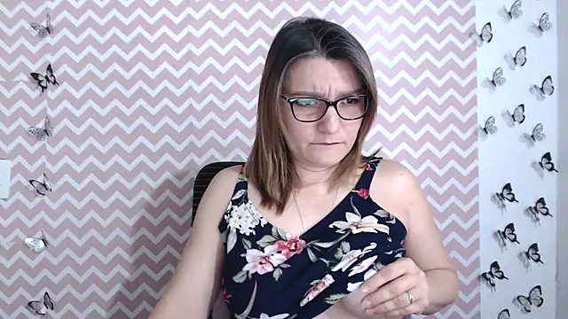 Amie Adams82  online show from January 28, 2025, 12:36 am