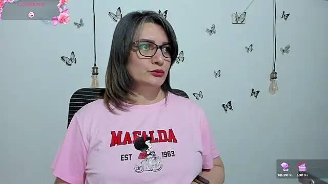 Amie Adams82  online show from September 24, 2025, 7:09 pm