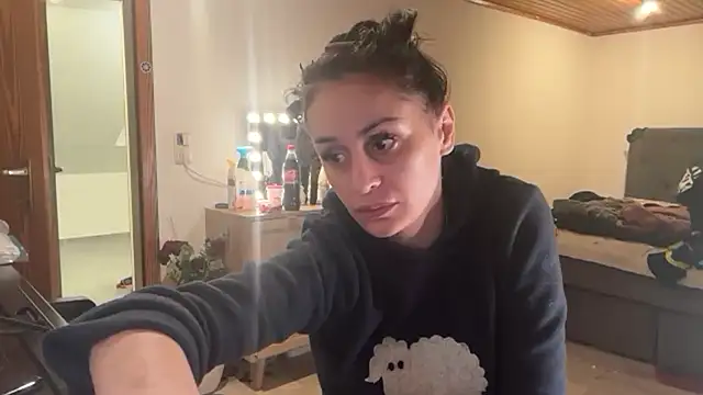 Snapshot of JeSuisUnTapin chatting on January 10, 2026, 5:30 pm JeSuisUnTapin online show from January 10, 2026, 5:30 pm