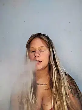 Snapshot of perolaar chatting on February 18, 2025, 3:42 am perolaar online show from February 18, 2025, 3:42 am