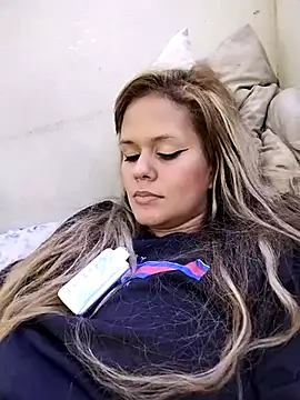 Snapshot of perolaar chatting on March 3, 2025, 8:30 am perolaar online show from March 3, 2025, 8:30 am