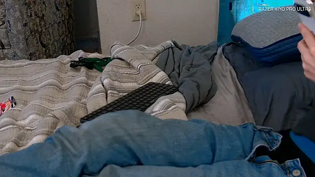 Dilldough405 online show from March 15, 2026, 9:22 pm