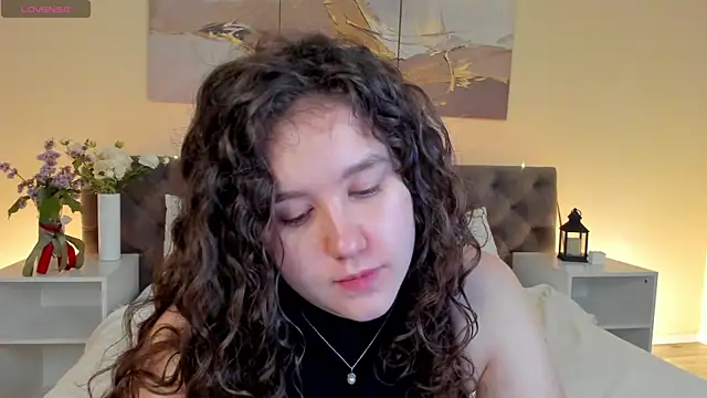Ariella Sol online show from June 15, 2026, 1:06 am