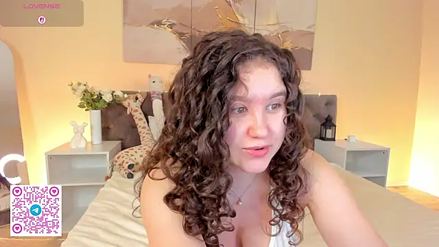 Ariella Sol online show from June 8, 2026, 1:11 am