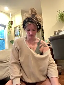 foreverzays online show from December 1, 2025, 10:32 pm