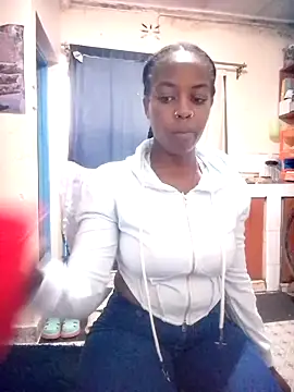 pretty-eyes23 online show from November 11, 2025, 5:35 am