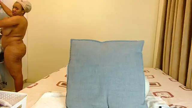 ALEXABOUJEE95 online show from March 10, 2025, 3:45 am