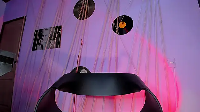 Snapshot of MrShaggy chatting on January 29, 2025, 12:45 pm MrShaggy online show from January 29, 2025, 12:45 pm