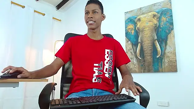 maiki18  online show from September 10, 2025, 1:54 pm