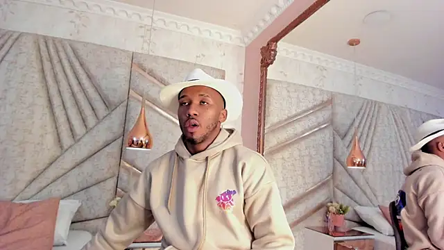 JamesParck online show from March 17, 2025, 12:57 pm