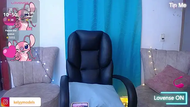 keelly richaardson1 online show from September 17, 2025, 10:12 pm