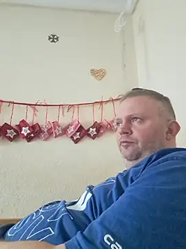 ShyBoy1982 online show from February 17, 2025, 3:33 pm