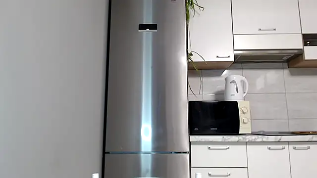 SierraSky  online show from September 22, 2025, 5:08 pm