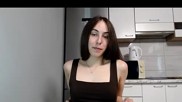 Snapshot of SierraSky_ chatting on June 25, 2026, 5:29 pm SierraSky online show from June 25, 2026, 5:29 pm