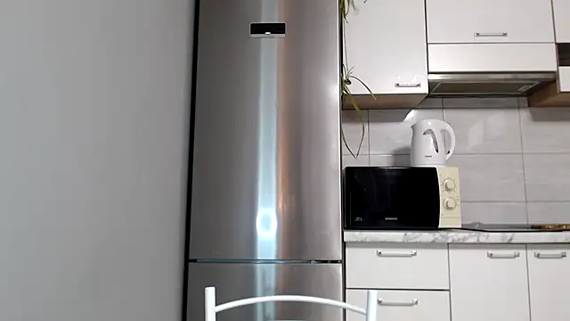 SierraSky  online show from December 14, 2025, 6:13 pm