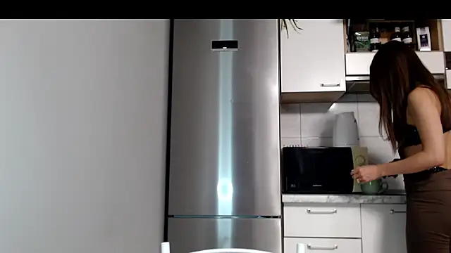 Snapshot of SierraSky_ chatting on July 23, 2026, 5:09 pm SierraSky online show from July 23, 2026, 5:09 pm