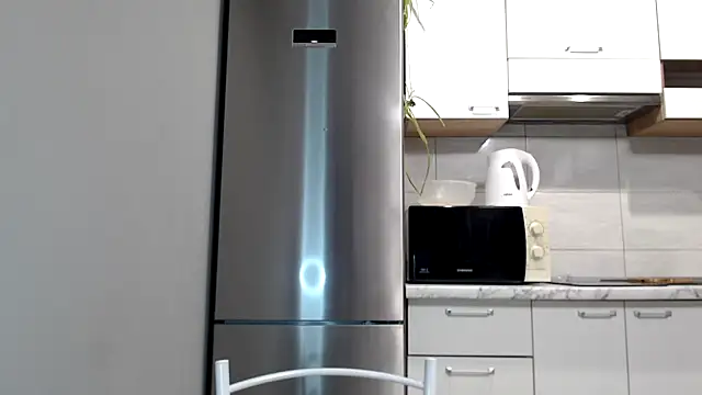 SierraSky  online show from November 10, 2025, 6:13 pm