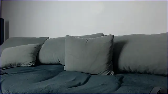 KeenanHunkxD online show from November 17, 2025, 2:43 pm