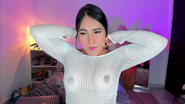 Sarahballiston  online show from January 18, 2025, 11:22 pm