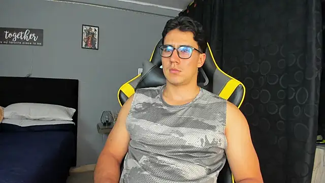 owengray2n online show from October 7, 2025, 1:50 am