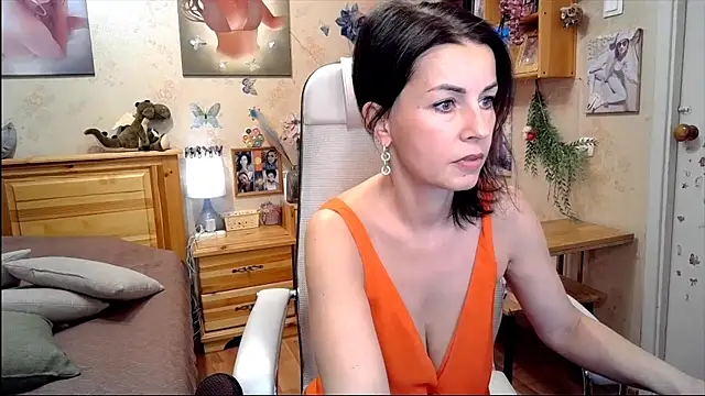 Kendra Mom online show from February 8, 2026, 10:24 am