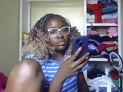 Sexy racy rebel  online show from November 27, 2025, 10:37 am