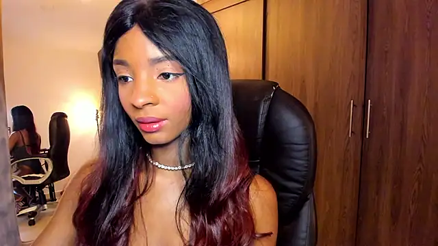 alikahouston4 online show from September 14, 2025, 3:51 am