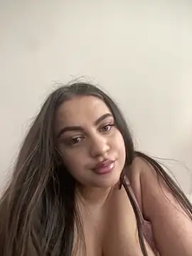 ayshalove online show from March 18, 2025, 2:28 pm
