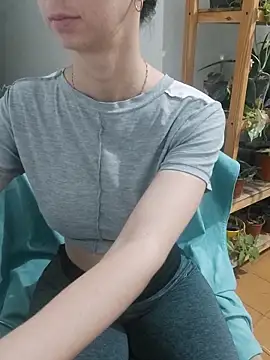 lunarcita99 online show from February 27, 2025, 3:51 am