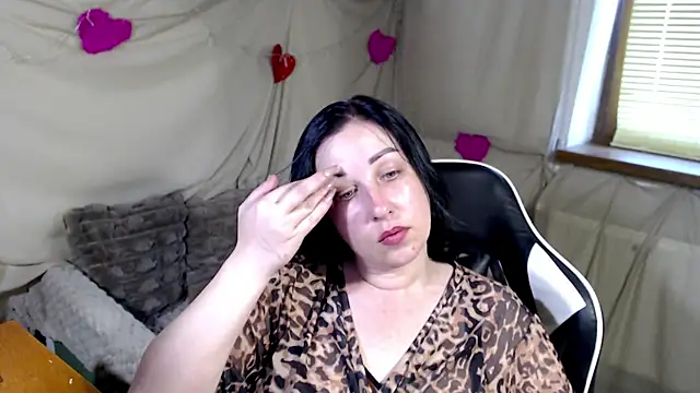 JillStevens online show from June 12, 2026, 6:55 am
