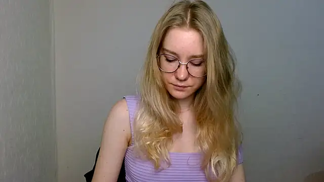 cindi hot online show from December 5, 2025, 10:14 am